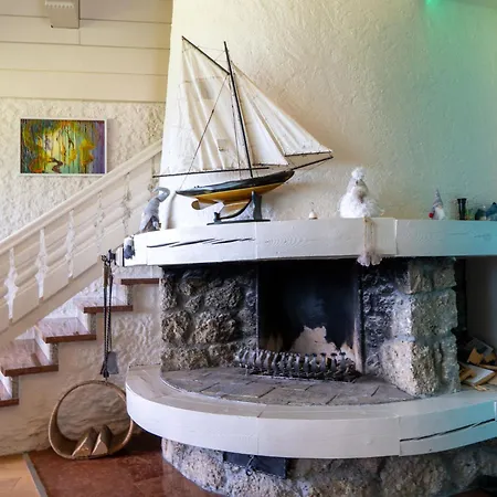 Penthouse Deluxe Galerie 2 Stoeckig By Interhome