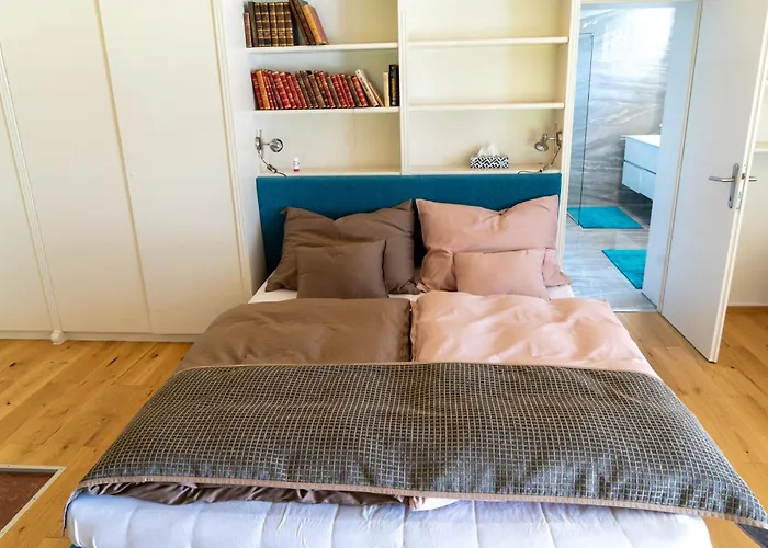 Penthouse Deluxe Galerie 2 Stoeckig By Interhome