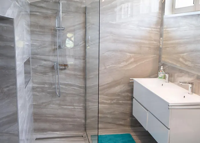 Apartment Penthouse Deluxe Galerie 2 Stoeckig By Interhome