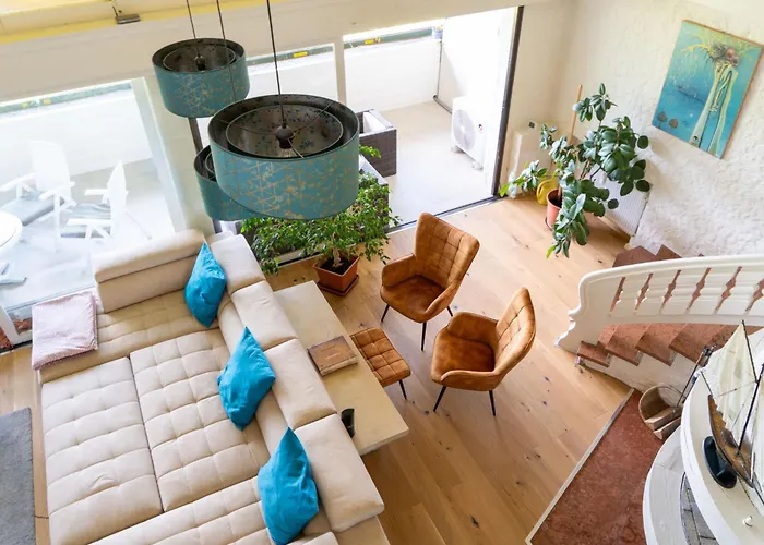 Penthouse Deluxe Galerie 2 Stoeckig By Interhome